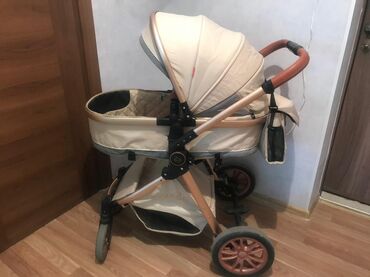 Modullu arabalar: Transformer araba, Yaş: <1 ay — 2