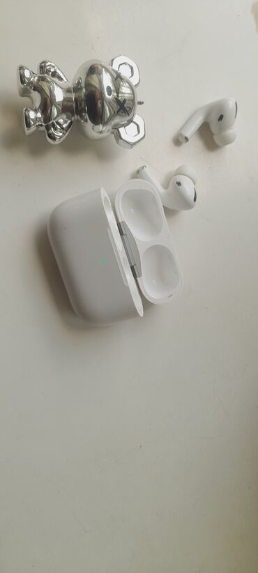 Другие аксессуары для мобильных телефонов: Прадаю Air Pods. идеально работает. звук мошный 👀