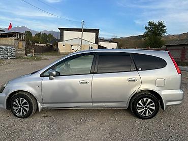 разбитые авто: Honda Stream: 2002 г., 1.7 л, Вариатор, Бензин, Универсал — 3
