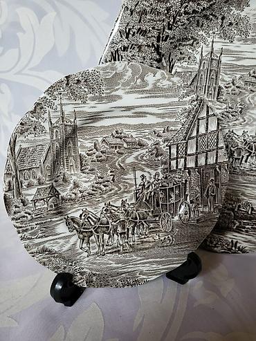 Ostali antikviteti: Engleski servis za poslastice Staffordshire iz 70ih. Engleski servis — 9