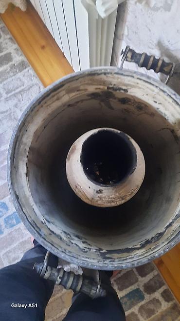 samavar boyuk: Köhnə tip samovar/qaynadıcı qazan – böyük həcmli, mərkəzi baca ilə — 5