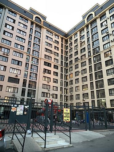 Светлая современная квартира в новом доме с закрытой дворовой
