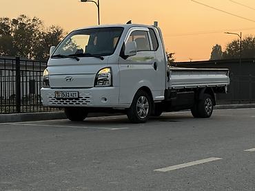 сары булун: Hyundai Porter: 2022 г., 0.1 - engine capacity л, Автомат, Электромобиль, Van — 2