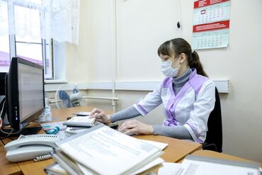 IT, компьютеры, связь: Ищем технического оператора для работы в поликлинике, работа не