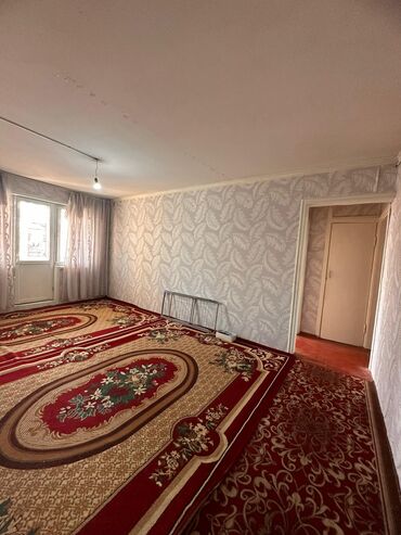 квартира сатып алам бишкектен: 3 бөлмө, 60 кв. м, 104-серия, 4 кабат, Эски ремонт
