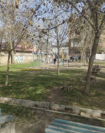 дордой 2 квартира: 3 комнаты, 53 м², Индивидуалка, 1 этаж, Косметический ремонт