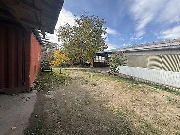 vostok 5: 🏡 ПРОДАЁТСЯ ДОМ С УЧАСТКОМ 9 СОТОК! 📍 Адрес: улица Бейшеналиевой, 47 — 8
