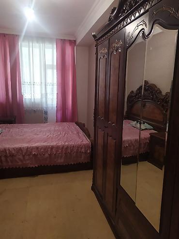 qurtulus 93 evler: Ehmedli metrosu yaxinliginda Yenitikilinin 4-cu mertebesinde 2 otaqli — 3