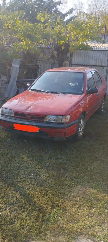 багажник релинги: Nissan Sunny: 1992 г., 1.4 л, Механика, Бензин, Седан