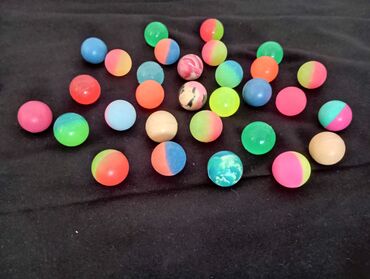 детские лабиринт: Игрушки из Киндер сюрприза.(НОВЫЕ ) КАУЧУКОВЫЕ мячики (НОВЫЕ )