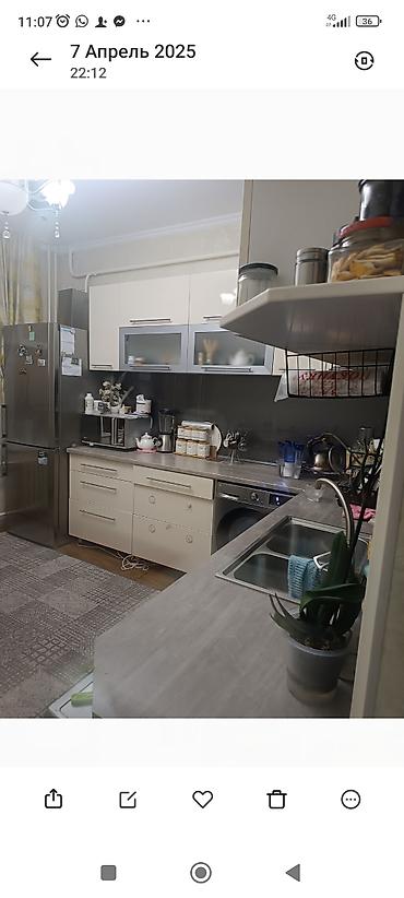 silver kitchen: Кухонный гарнитур с техникой - Линейная кухня с длинной столешницей — 3