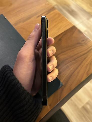 iphone 15 adapter: IPhone 15, Qara, Simsiz şarj — 3
