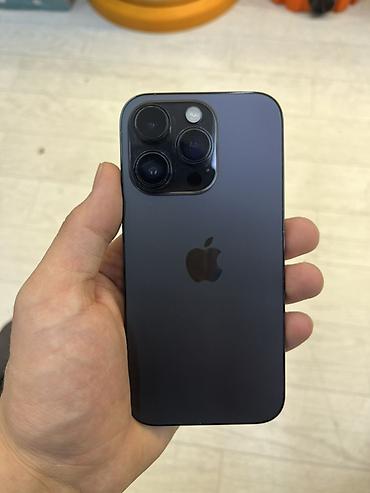 IPhone 15 Pro, Б/у, 256 ГБ, Черный, Кабель