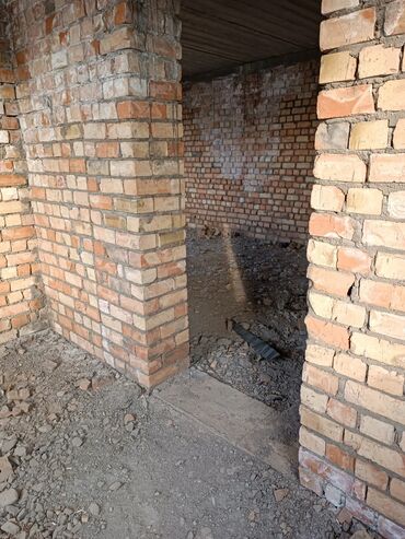 Продажа домов: Дом, 110 м², 6 комнат, Требуется ремонт — 8