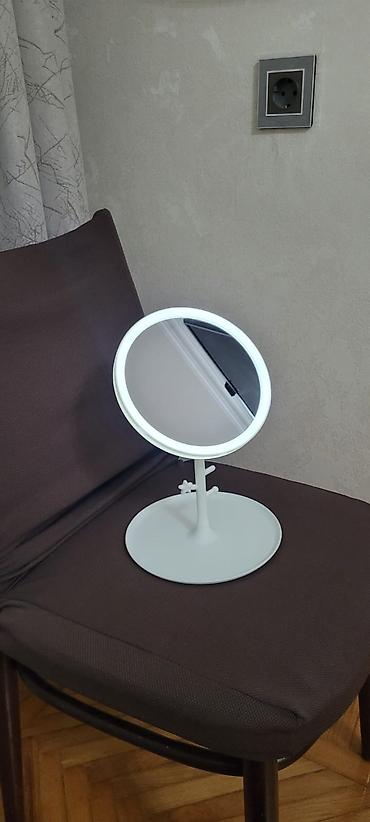 islənmis guzgulər: LED işıqlı masa güzgüsü - Dairəvi güzgü ətrafında inteqrə olunmuş LED — 1