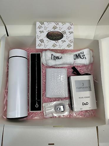 Подарочная упаковка: Подарочные наборы к 8 Марта в декоративных коробках🎁 Порадуйте своих — 11