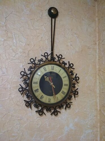час: Советские,антикварные настенные часы Янтарь, Маяк,Весна.Кварц,жёлтые