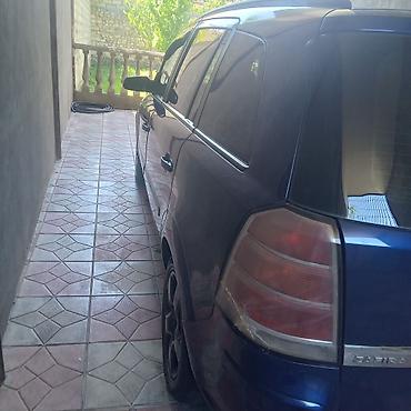 zafira b: Opel Zafira: 1.9 l | 2006 il 364000 km Van/Minivan — 5