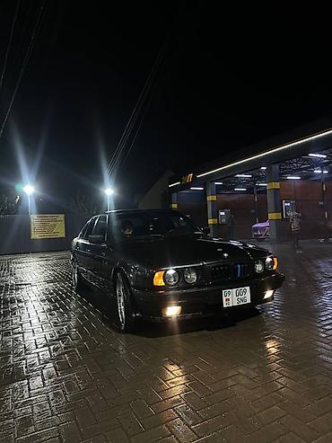 BMW: BMW 5 series: 1992 г., 2.5 л, Механика, Бензин, Седан at lalafo.kg — 3 BMW: BMW 5 series: 1992 г., 2.5 л, Механика, Бензин, Седан — 3
