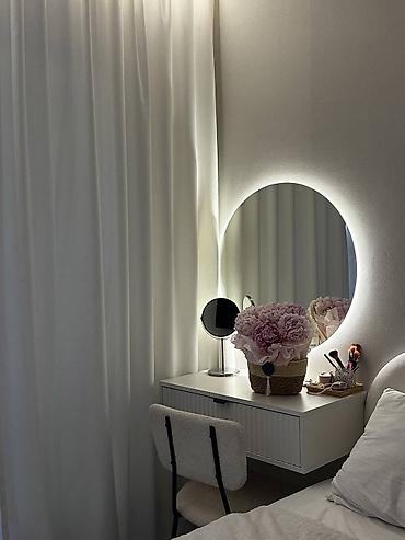 masaüstü işıq: Minimalist divar-tipli makiyaj masası dəsti - Rəng: ağ, neytral — 1