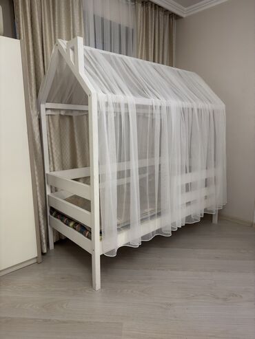 купить домик для детей: Детская кроватка-домик 2 штуки - Конструкция в виде домика с