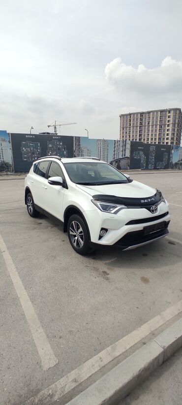 toyota rav4: Toyota RAV4: 2018 г., 2 л, Автомат, Бензин, Кроссовер