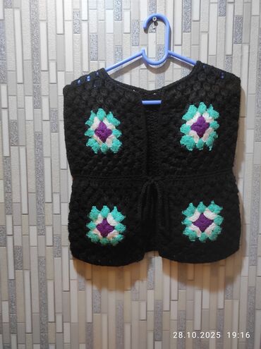 кожаная куртка женская: Жилет, S, цвет - Черный