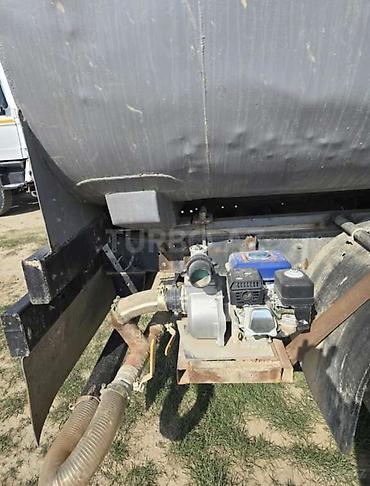 Su maşınları: KAMAZ su tankeri – 6x4 - Marka/model: KAMAZ sudaşıyan maşın - — 6
