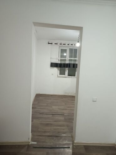 сдаю дом без хозяина в бишкеке: 40 м², 1 комната, Забор, огорожен
