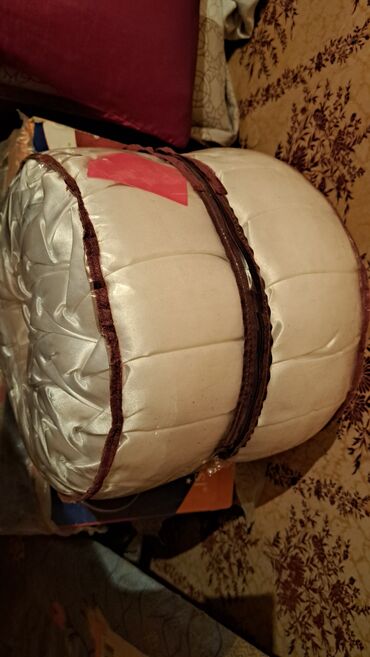 Örtüklər: Yataq üçün Yeni Qaşlı rəng - Ağ Yataq örtüyü, Rayonlara çatdırılma, Ünvandan götürmə — 8