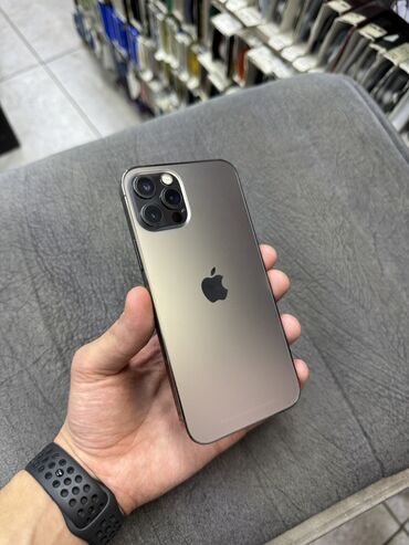 Apple iPhone: IPhone 12 Pro, Б/у, 256 ГБ, Черный, Чехол, Защитное стекло, 88 %