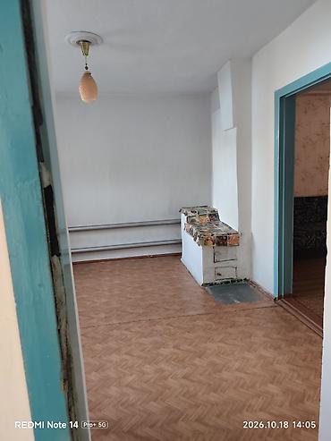 реалии: 3 комнаты, 36 м², 7 соток, Кара-Балта, Собственник — 6