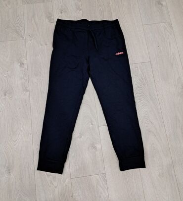 original nike tech fleece: Adidas Originals, L (EU 40), Jednobojni