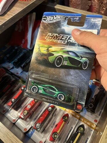 Heykəlciklər: Premium model Türkiye’den gelib Hot Wheels Silver Series – Hybrid