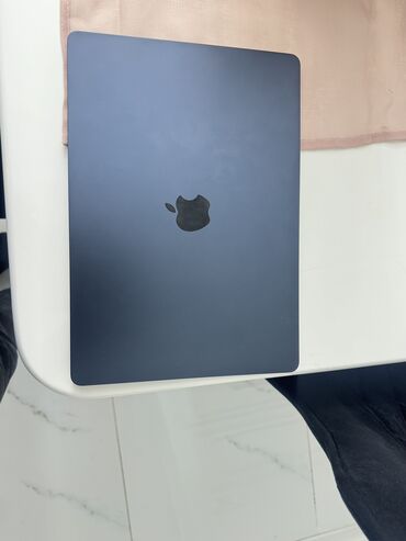 macbook çanta: Yeni Apple MacBook, 15 ", Apple M2, 256 GB, Ünvandan götürmə, Pulsuz çatdırılma, Ödənişli çatdırılma