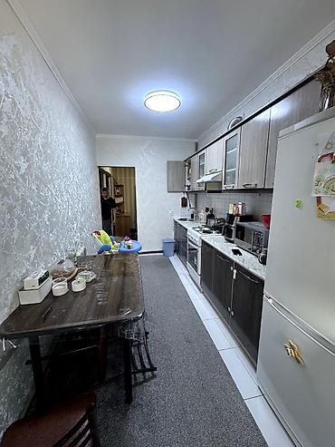 Продажа квартир: 3 комнаты, 65 м² — 2