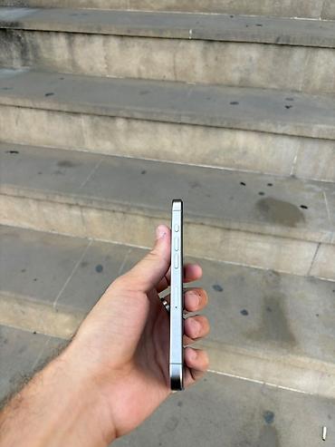 15 pro qara: IPhone 15 Pro, Face ID — 1