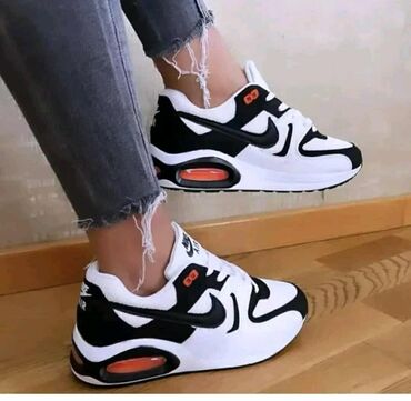 c a torbice: Trainers, Nike, size - 46