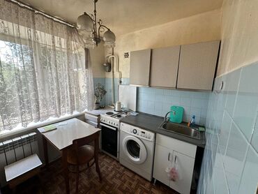 снять квартиру без риэлтора: 1 комната, 30 м², Индивидуалка, 2 этаж, Косметический ремонт