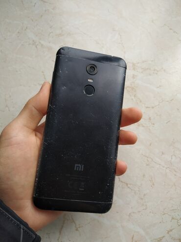 redmi 5: Xiaomi, Redmi 5 Plus, Б/у, 64 ГБ, цвет - Черный, 2 SIM