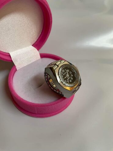 Prstenje: Prsten sat (Podesiv)
Cena:1000din — 18