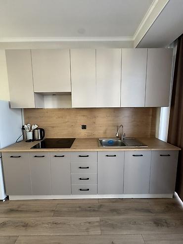 гостинцы: 3 комнаты, 65 м², Элитка, 1 этаж, Евроремонт — 1