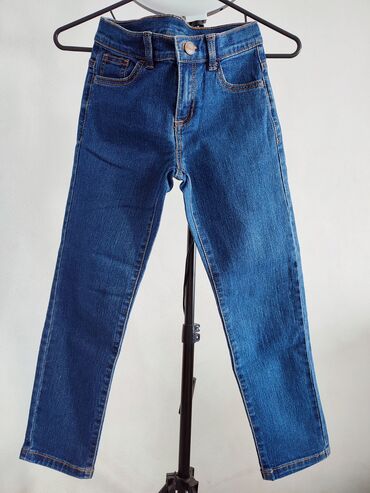 джинсы на 7 8 лет: Джинсы и брюки, цвет - Синий, Б/у