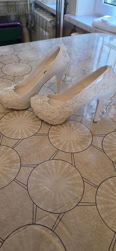 eqa shoes qarayev: Gelin ayaqqabısı. Yenidir.Ağ rəngli yüksək daban qadın tuflisi - — 2