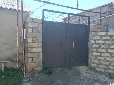 ehmedlide metronun cixisinda satilan evler: 3 otaqlı, 90 kv. m, Kredit yoxdur, Orta təmir