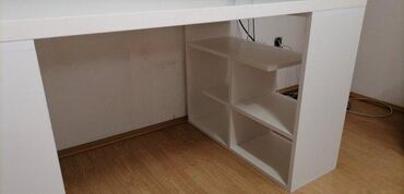 Stolovi: Radni Sto 46 Materijal: Radni sto se izrađuje od univera debljine 18 — 9