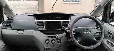 Toyota: Toyota Noah: 2004 г., 2 л, Автомат, Бензин, Минивэн — 8