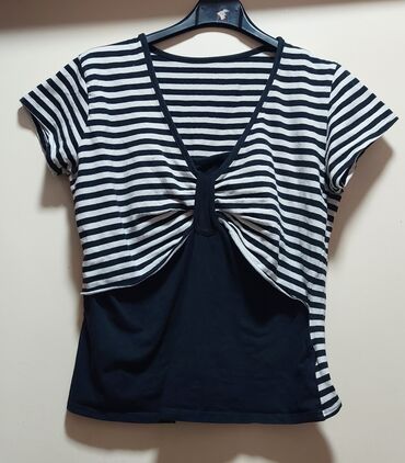 bluze tiffany: Bluza ima dosta elastina. Dimenzije obim grudi 46 sirina Ramena 38