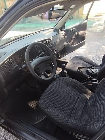 rio de tower: Volkswagen Vento: 1993 г., Механика, Седан — 4