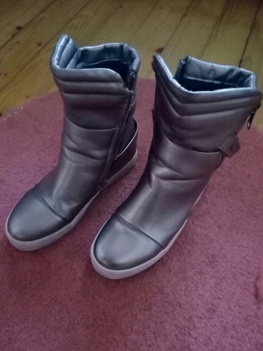 Gležnjače: Gležnjače, 37 — 1